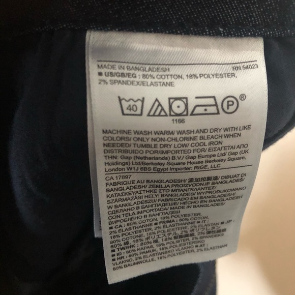 Banana Republic- Hampton Fit Shorts - Picture 8 of 9